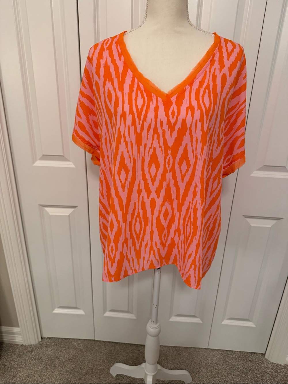 Cato Orange and Pink V-Neck Short Sleeve Tunic Size Large NWT
